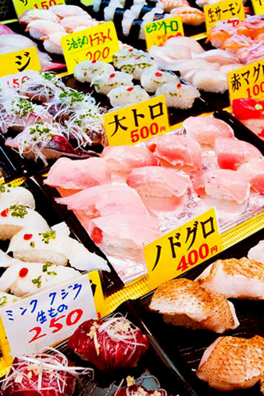Le marché de Karato – Les poissons frais de Shimonoseki directement sur le front de mer