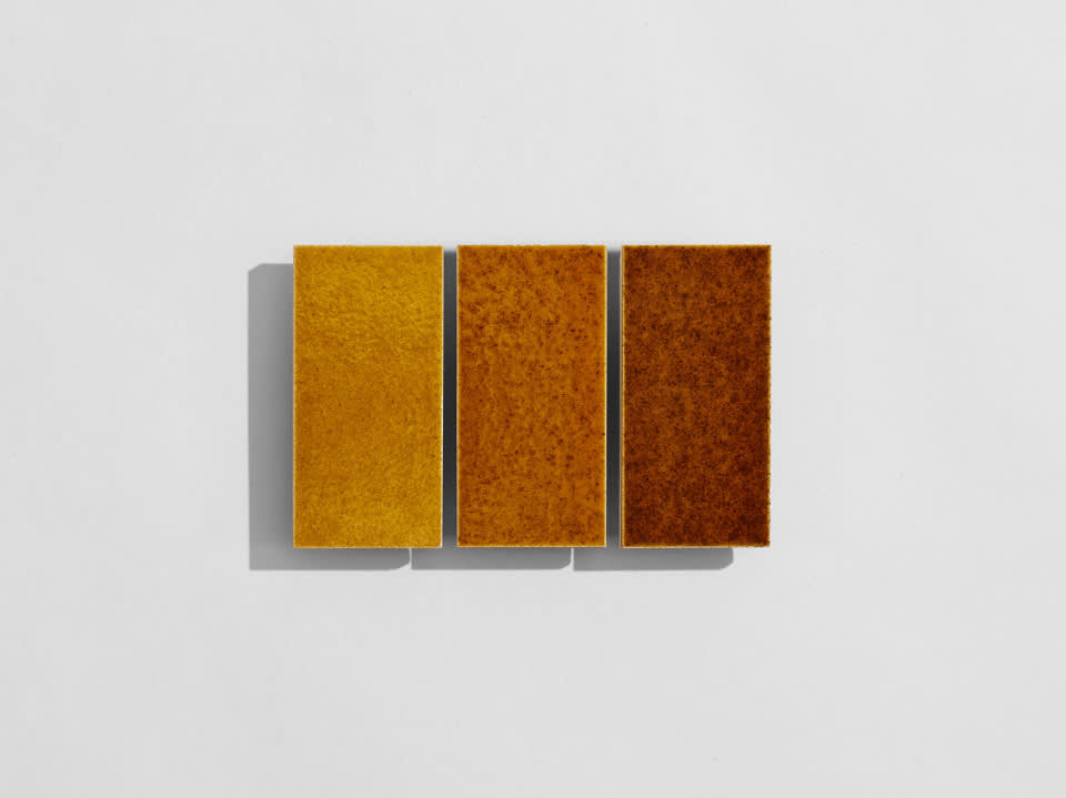 ExCinere Poly light in the 95 ✕ 47mm format. Boxes contain a mix of glazes a,b,c.