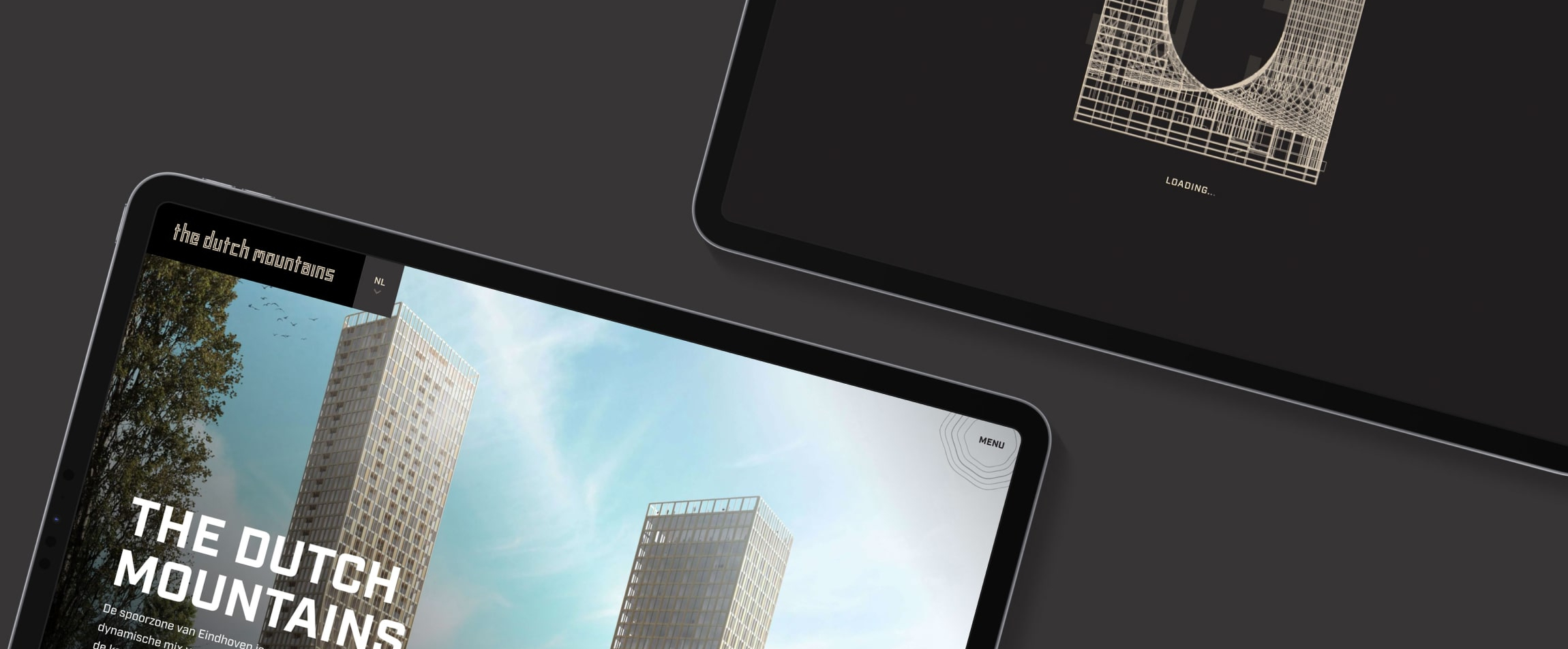 De custom loader en de homepagina van de website van The Dutch Mountains getoond op twee tablets.