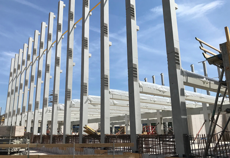Kantonsschule Limmattal, Urdorf Die MÜLLER-STEINAG ELEMENT AG durfte für die Schulanlage 170 ELEF® Fassadenstützen, 96 ELEF®Betonstützen, 168 ELEF® Träger und 6 ELEF® Treppenelemente herstellen und liefern.