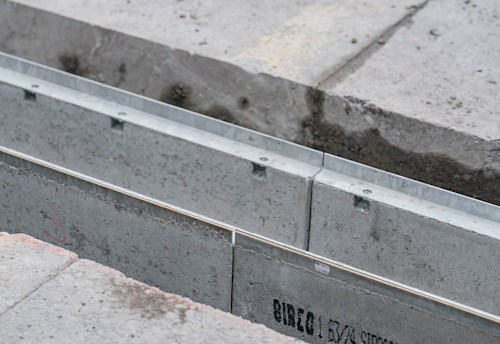 Arealentwässerung mit BIRCOsir® Rinnen Arealentwässerung mit BIRCOsir® Rinnen