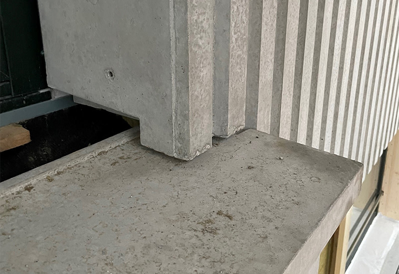 Detailansicht der Fassadenelemente aus Beton Detailansicht der Fassadenelemente aus Beton