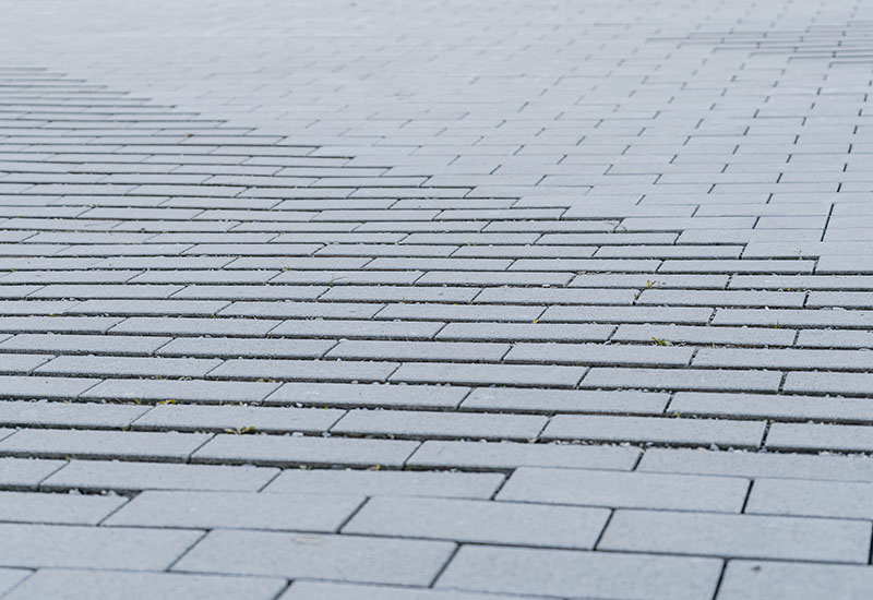 Pausenplatz Objekt: Schulhaus Fluhmühle, Fluhmühlerain 7 in Luzern
Bauherr: Stadt Luzern
Bauunternehmen: Villiger Arnosti Gartenbau AG, Root