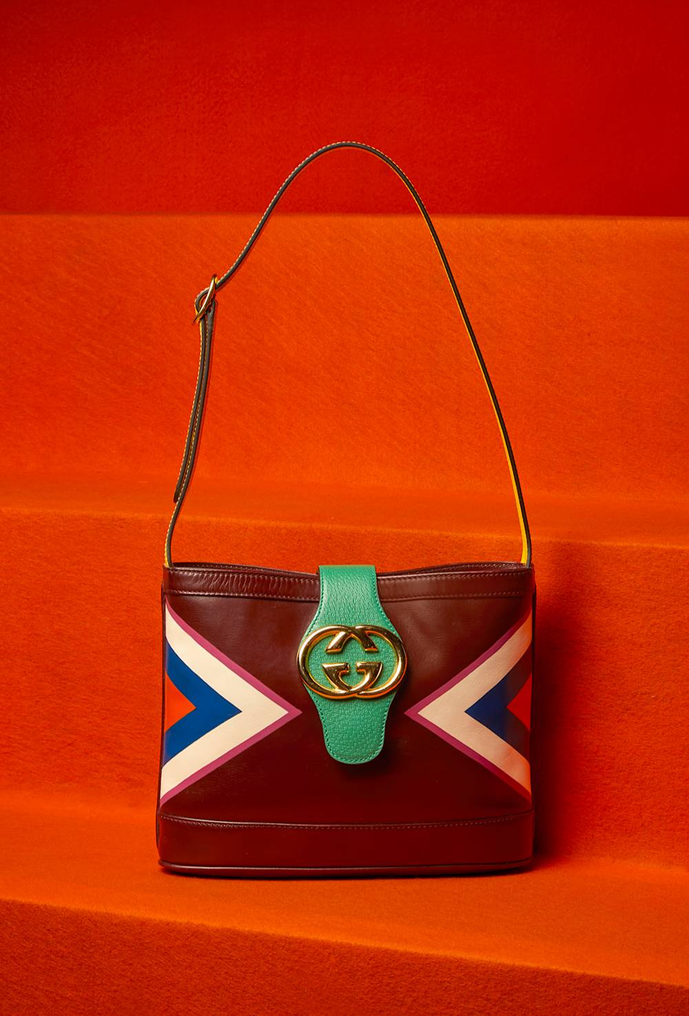 Custom vintage Interlocking G shoulder bag hero image