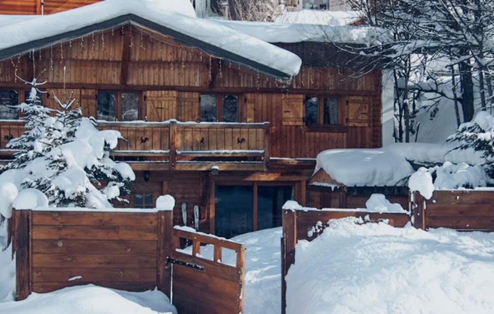 Traditional alpine setting