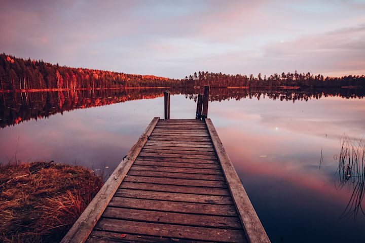 Stunning sunset on the water