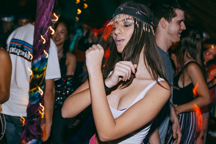 Vibes in the bedouin tent