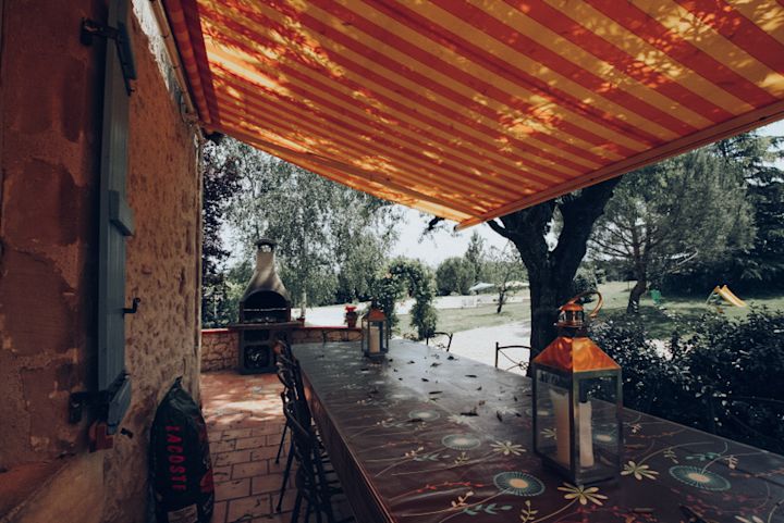 Shady lunch spot