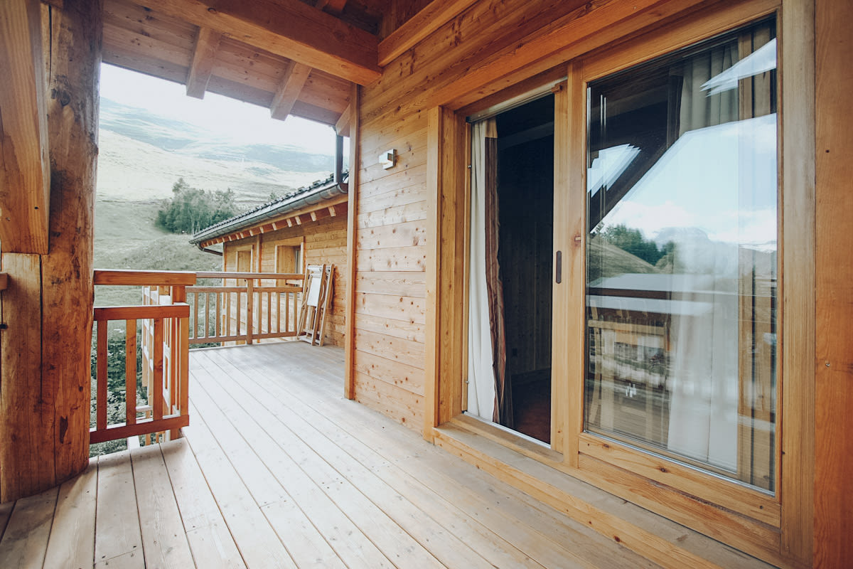 Alba Porch