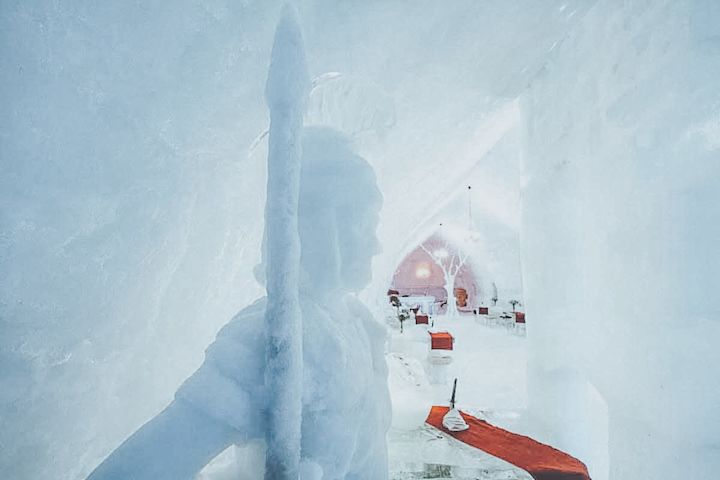 Ice hotel sculptures