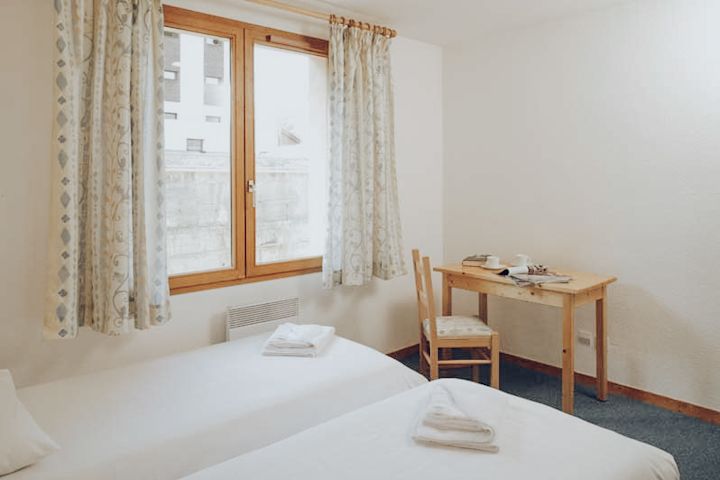 Light bedrooms