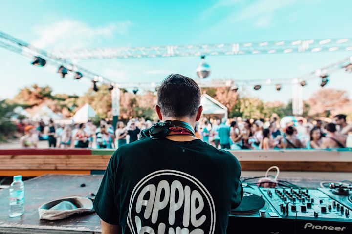 Applebum DJs