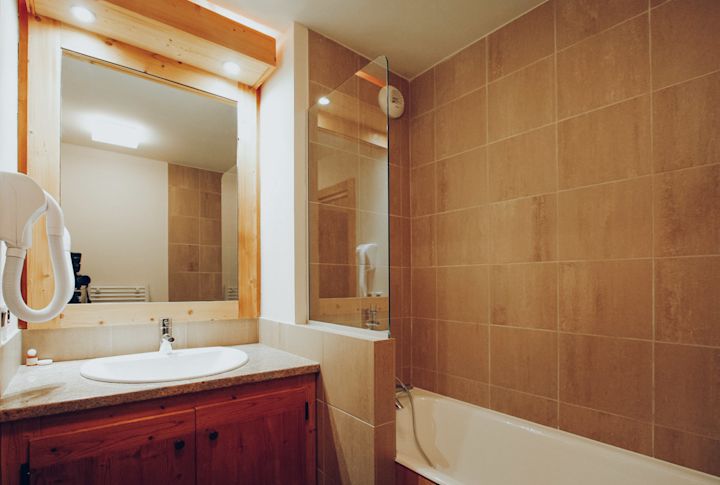 Goléon Val Ecrins Bathroom