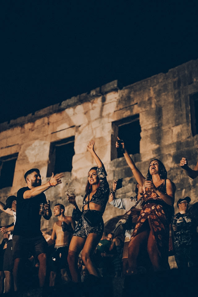 Music lovers unite