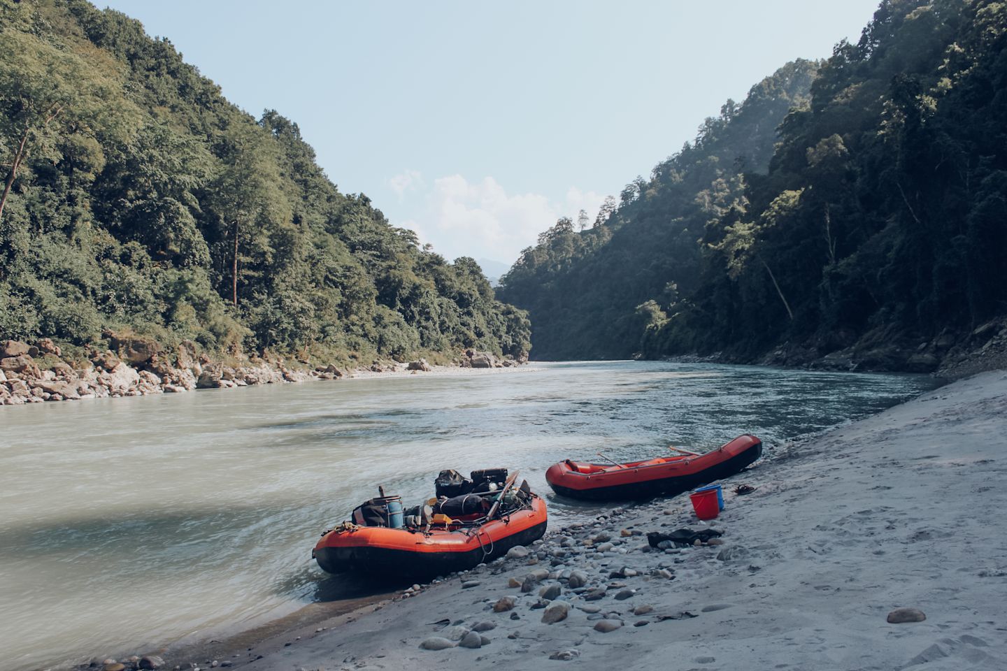 Rafts at rest