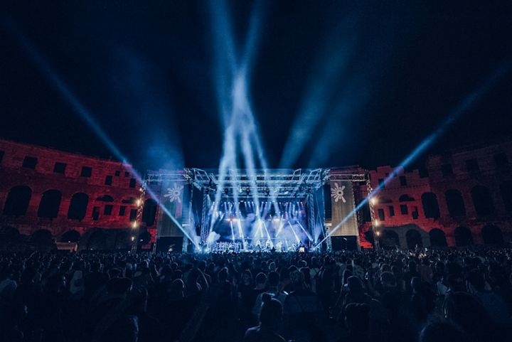 Euphoric sets