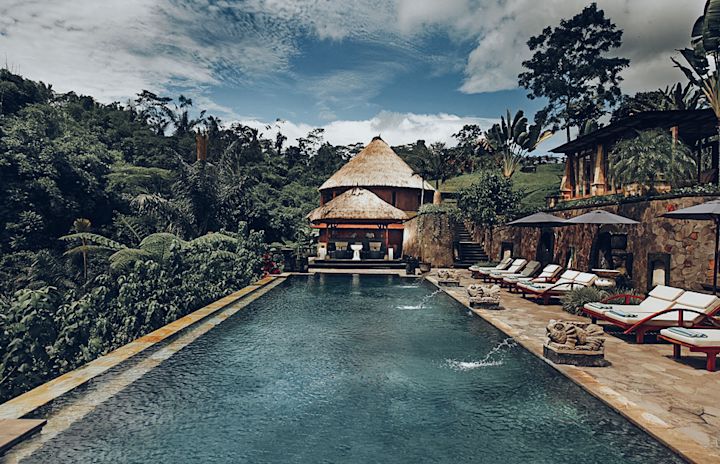 Infinity pool