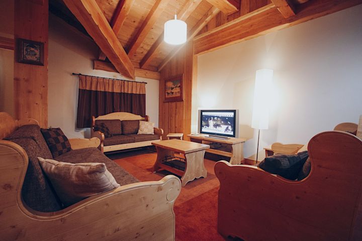 Alba Lounge