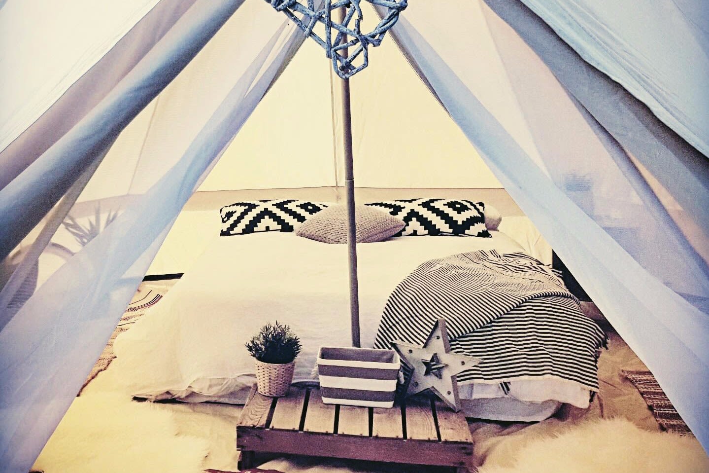 Queen Bed