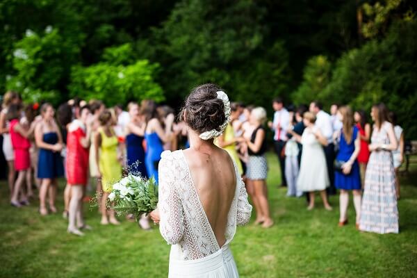 Cover Image for 390 of the Best Inspiring Wedding Songs