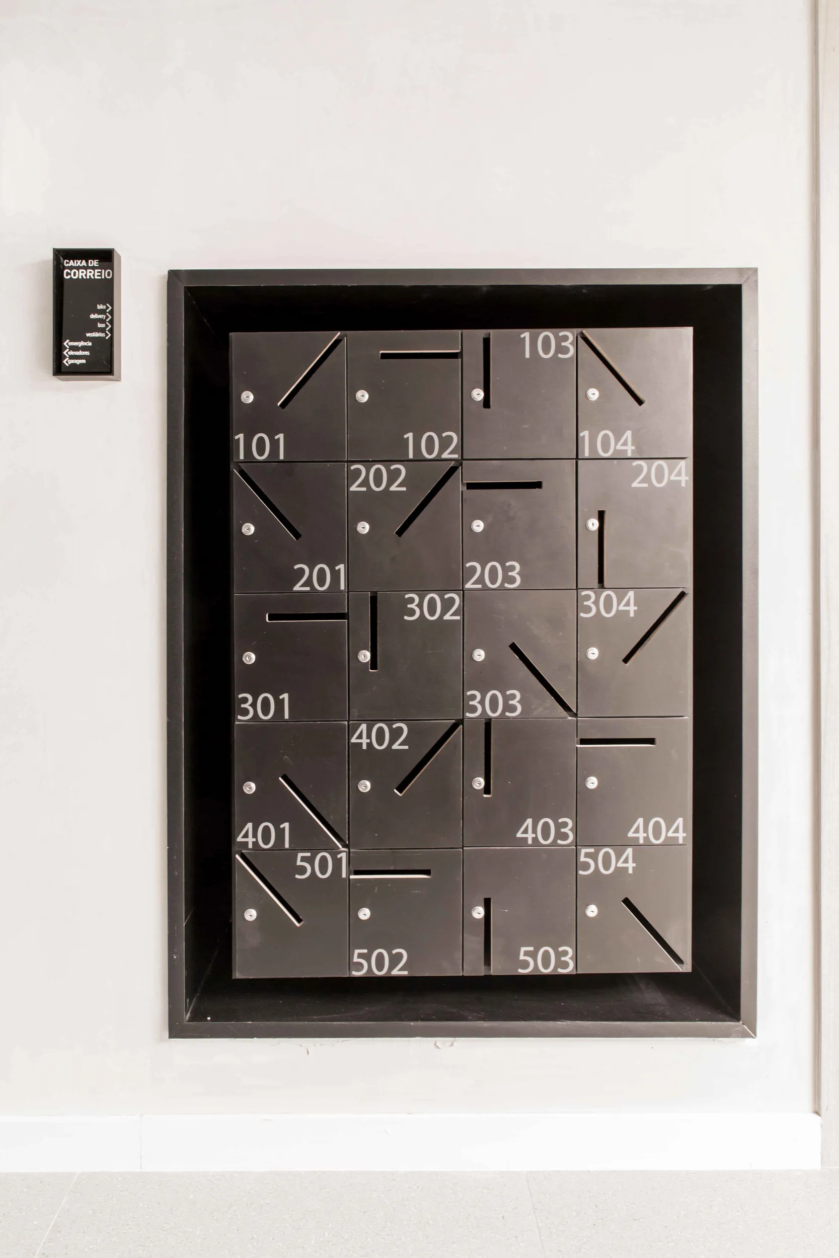 CV - CONTEMPORÂNEO GÁVEA (18)