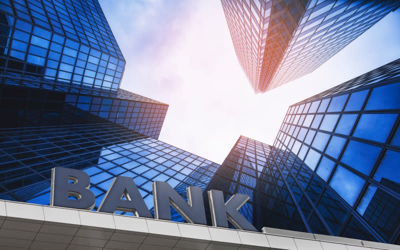 bank-building-sky