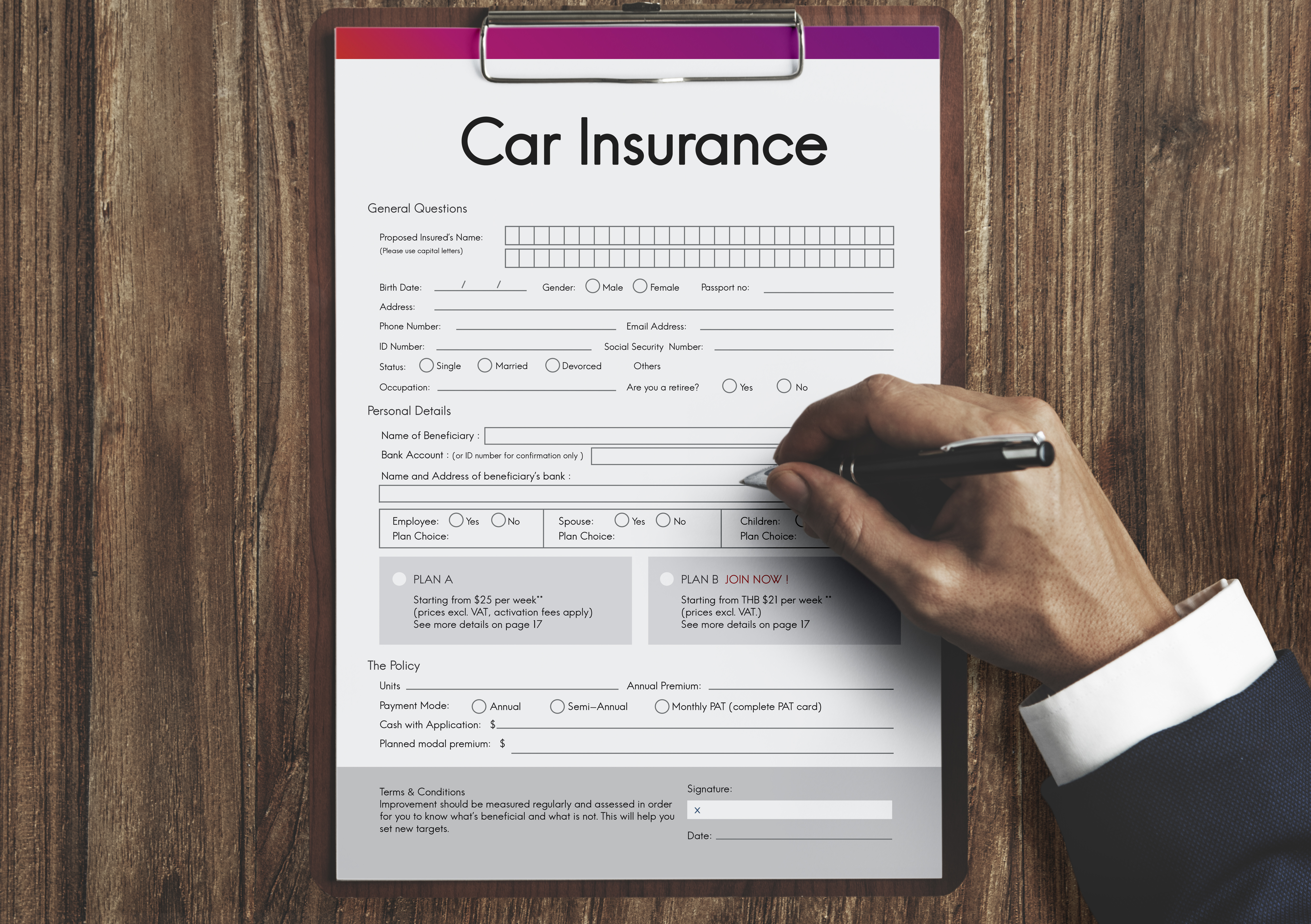 Does Paying My Car Insurance Help Improve My Credit?