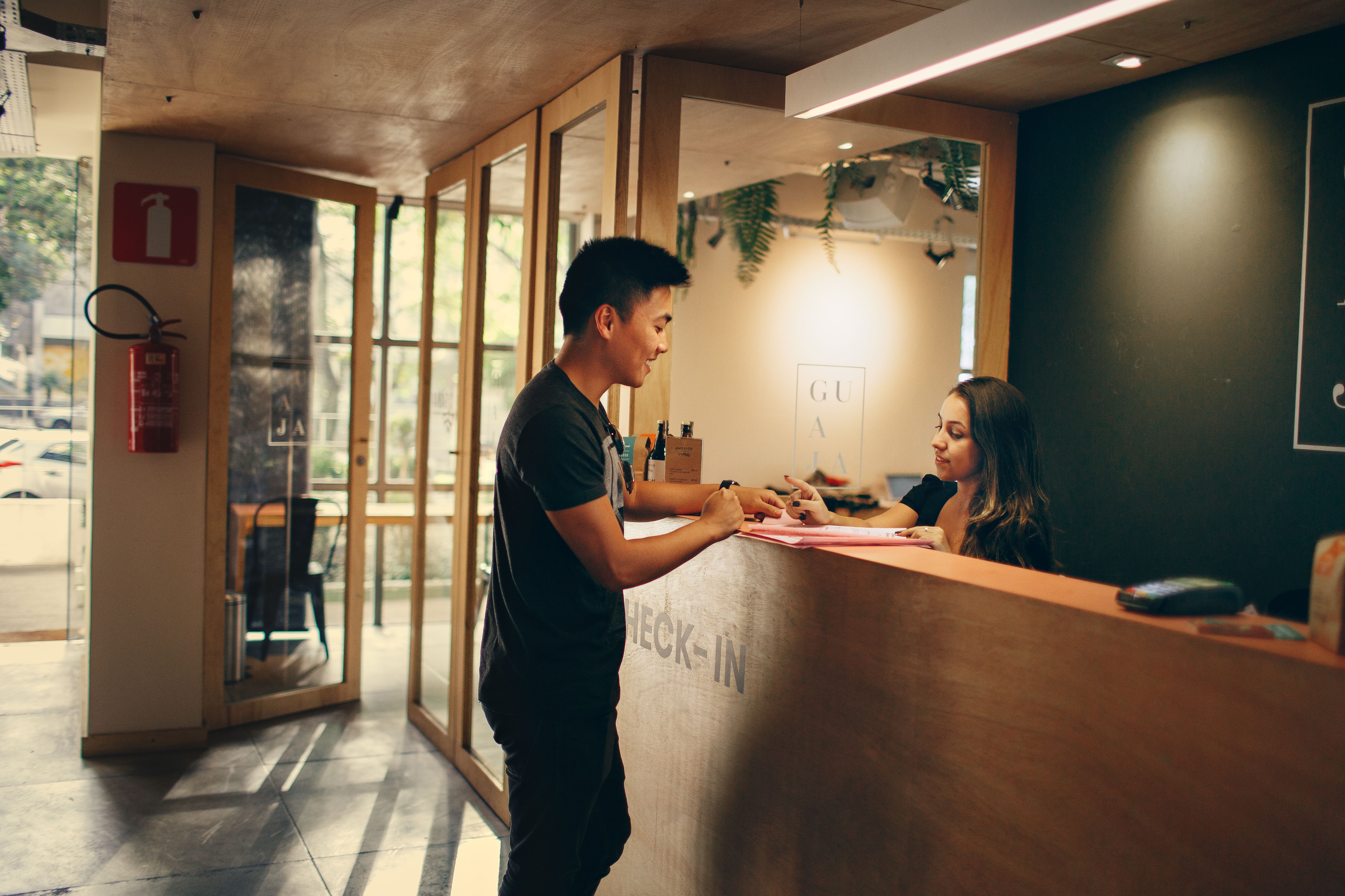 Careers in hospitality & tourism for those who love to travel