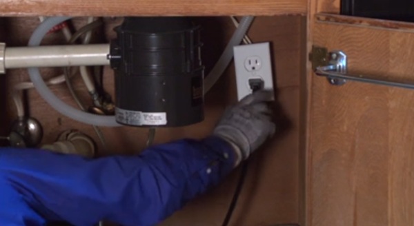 unplug-the-dishwasher-power-cord