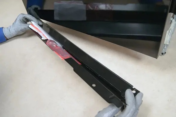 remove-the-bottom-front-dishwasher-toe-panel