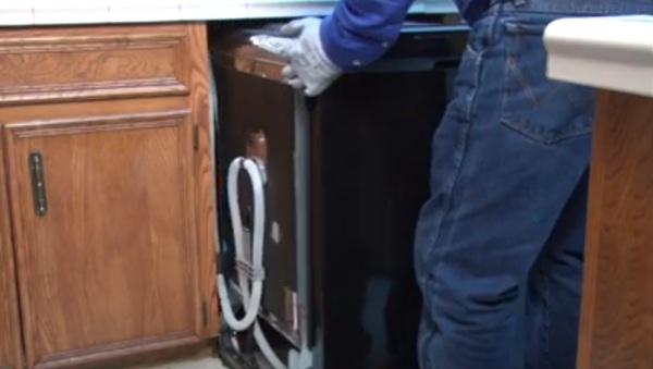 pull-the-dishwasher-out-from-under-the-counter