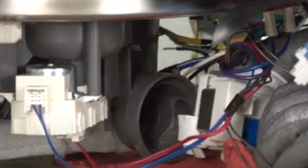 replacing-a-dishwasher-drain-pump-image