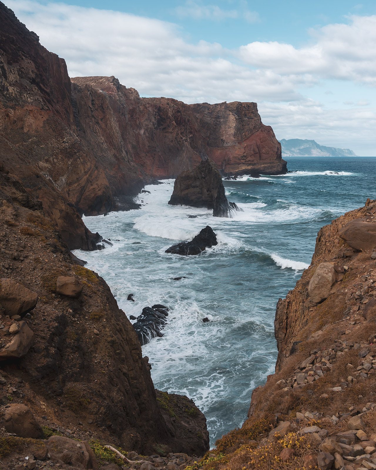 Ponta de São Lourenço is all about rugged landscapes, stunning sceneries, and interesting rock formations.