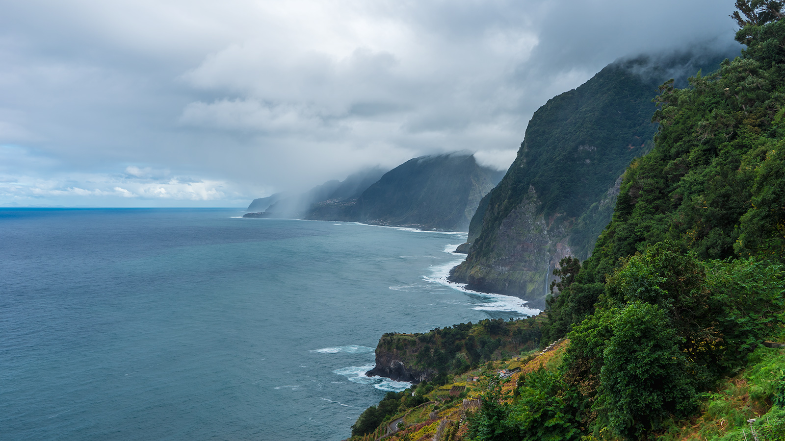 Madeiran pohjoisrannikon näkymiä