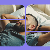 Mand der ligger på en seng og sover