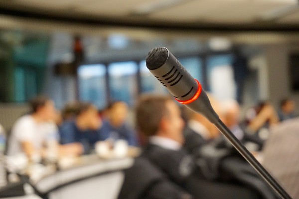 2019-03-22-microphone