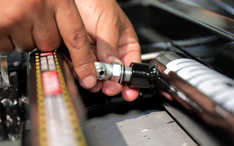 Preparing-QuickJack-Frame-Fittings
