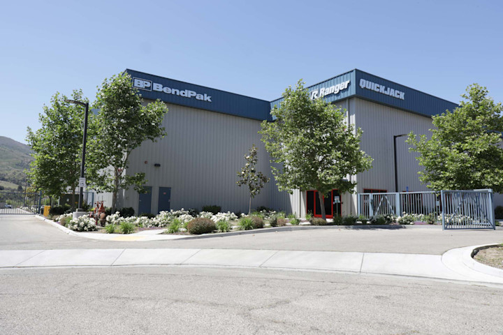 BendPak California Distribution Center