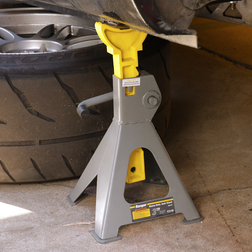 Heavy-Duty Jack Stand with Secure Ratchet Lock