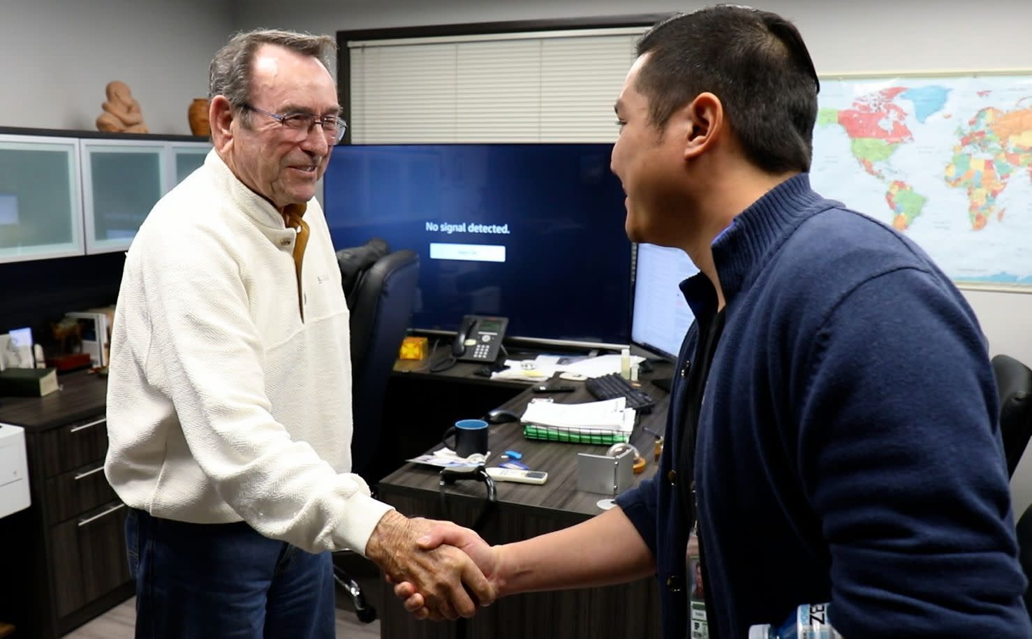 Don Henthorn BendPak Leadership Handshake Meeting