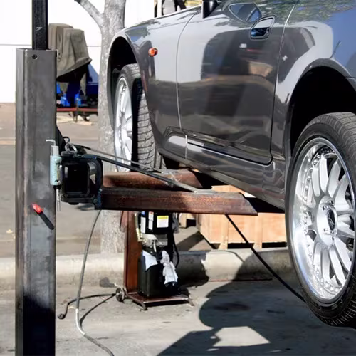 maxjax-prototype-arms-5175548-lifting-car-01