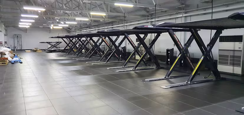 autostacker-a6s-a6w-industrial-space-multiple-lifts-side-by-side-fully-raised