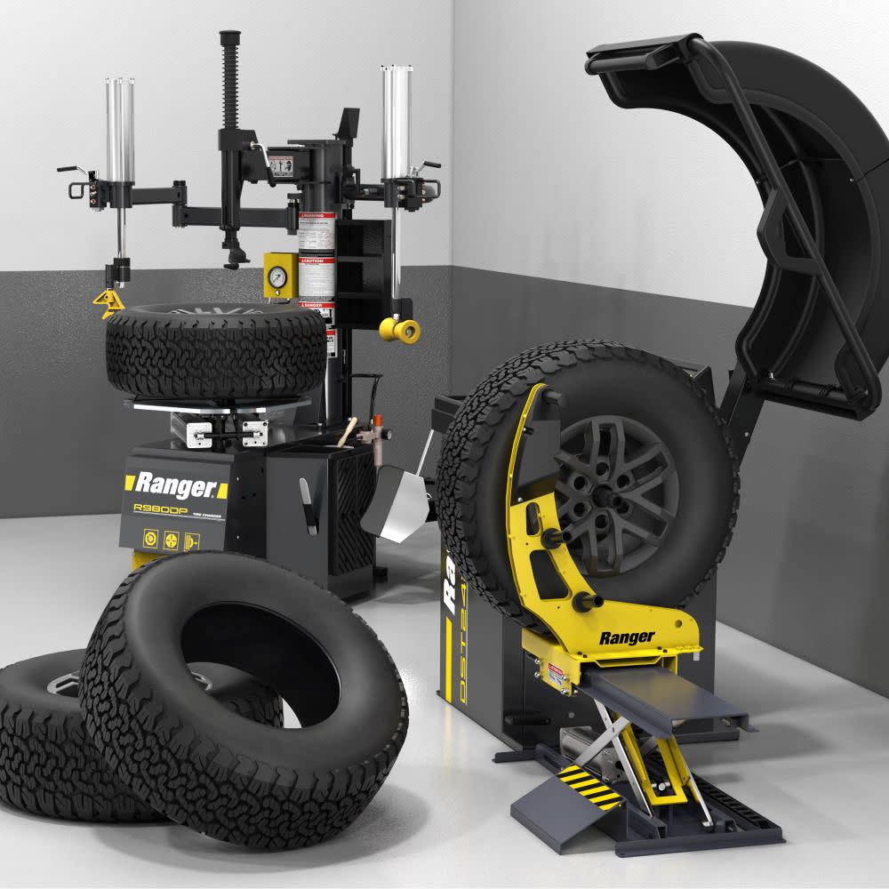Ranger RWL175 Wheel Lift in Automotive Shop