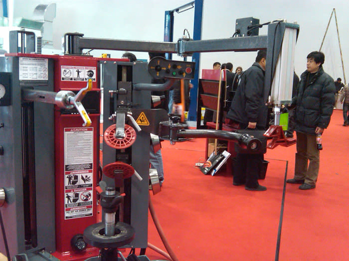 Ranger Tire Changer Machine Demonstration at Trade Show