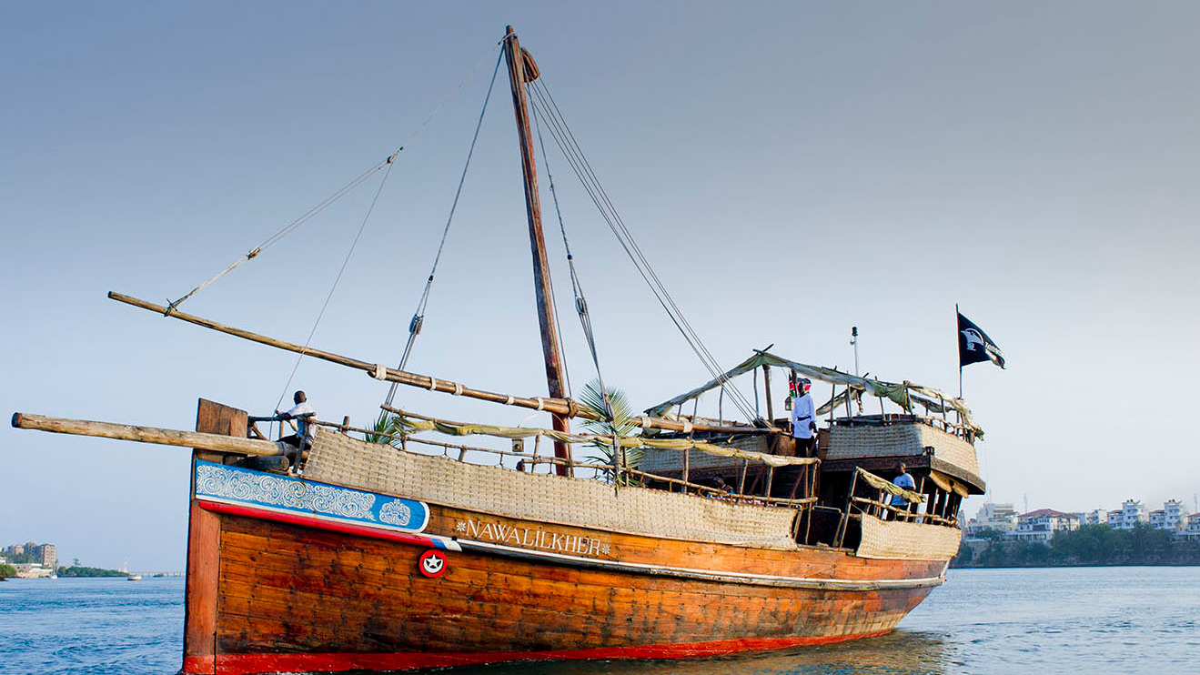 Tamarind Dhow Cruise with City Tour