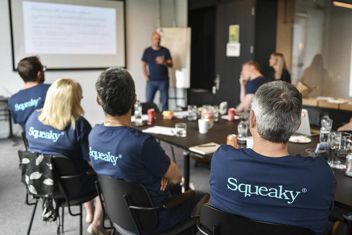 <p>Squeaky team meeting</p>