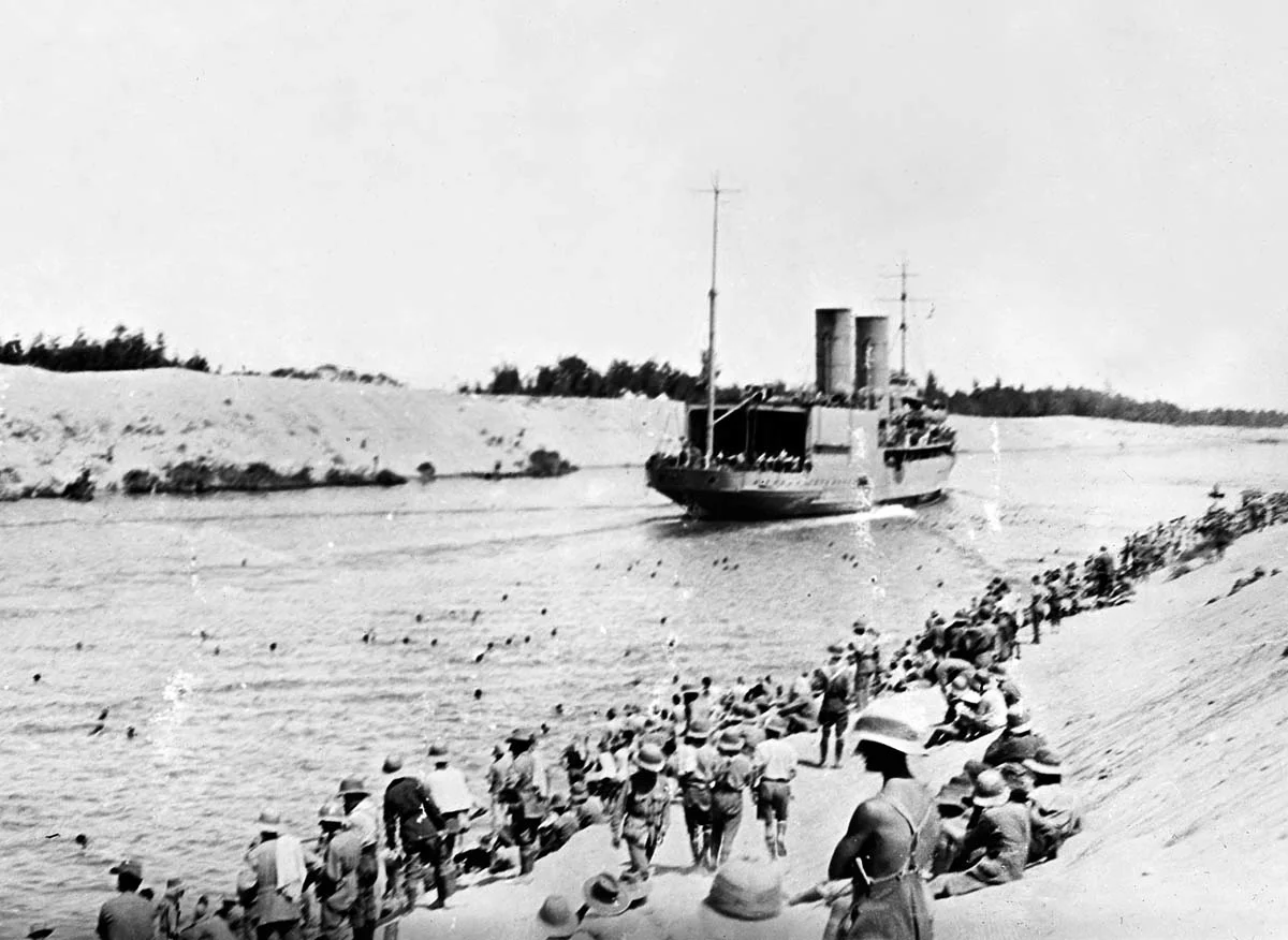 10-05-BmC-in-Suez-Canal