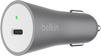 Chargeur pour voiture BOOST CHARGE gris de Belkin – vue avant en angle