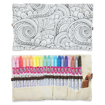 Tulip Fabric Markers Roll-Up Kit (Kit contents)