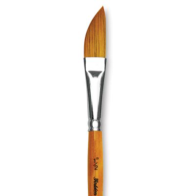 Silver Brush Golden Natural Brush - Dagger Striper, Short Handle, Size 1/2" (close-up)